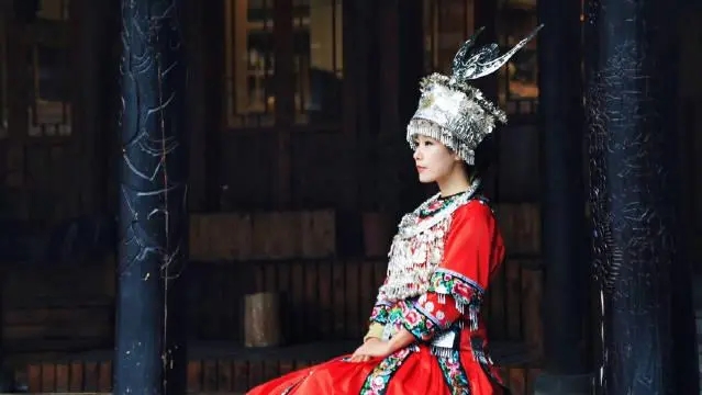 56个民族服饰换装app